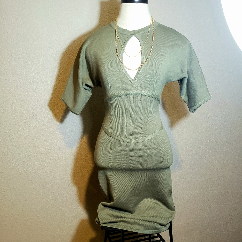 BEBE Midi Olive Green Keyhole Dress XS 3/4 Sleeves